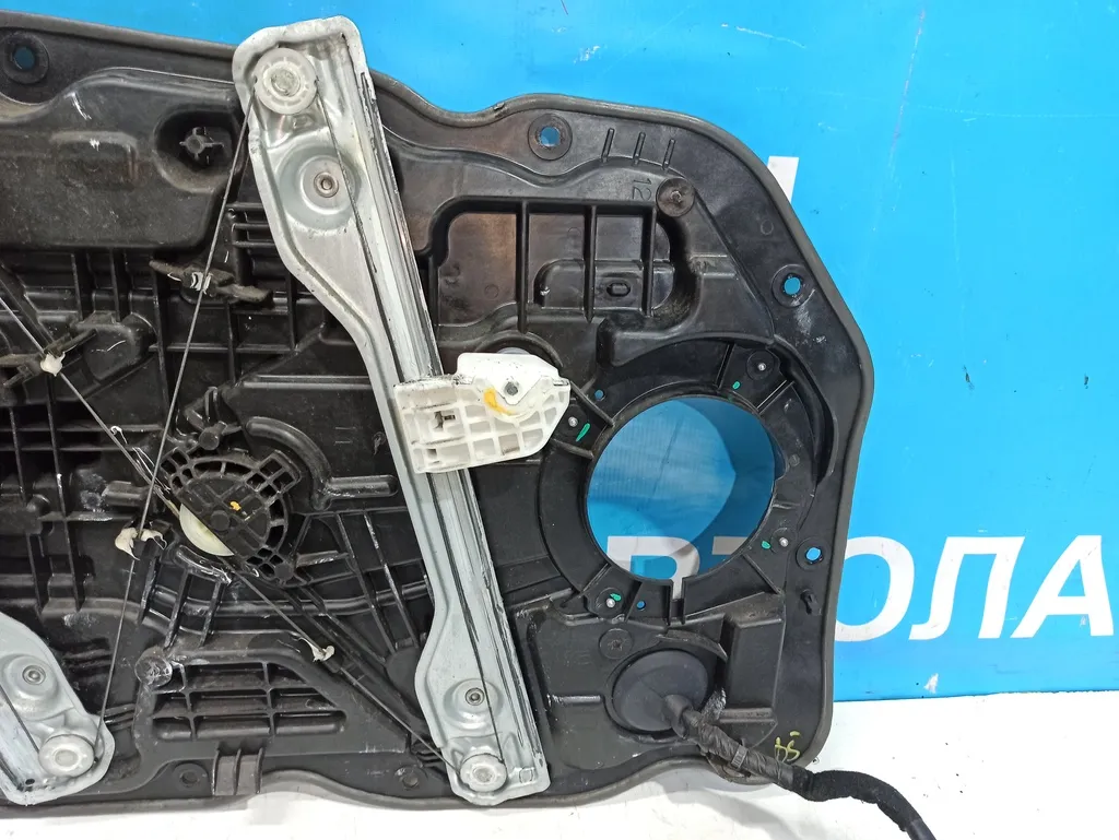 Стеклоподъемник передний правый Kia Ceed 2 JD 2015-2018