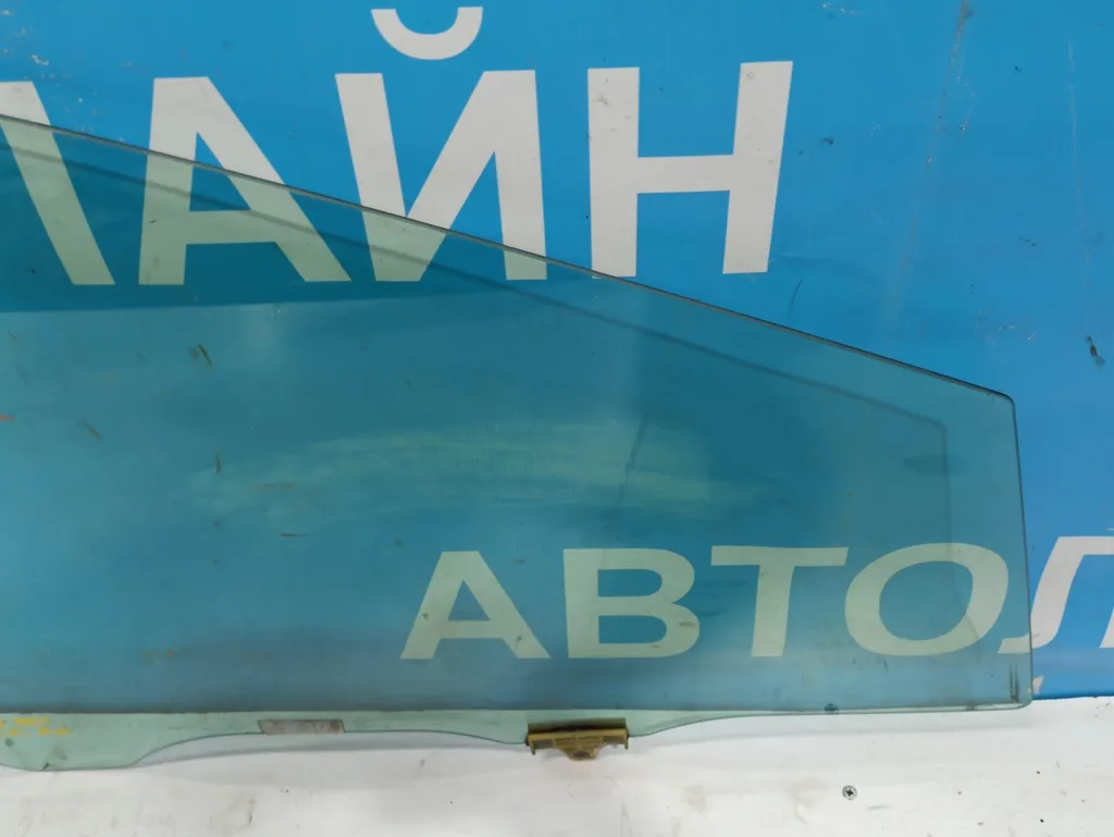 Стекло переднее правое Kia Ceed 2 JD 2015-2018