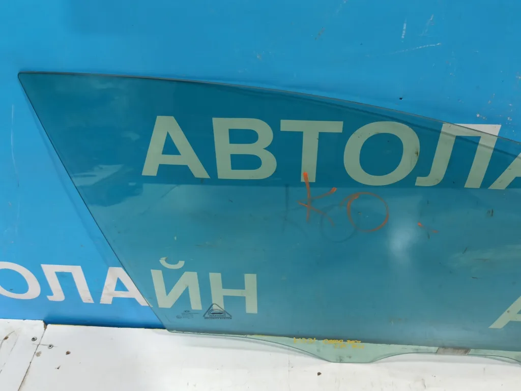 Стекло переднее правое Kia Ceed 2 JD 2015-2018