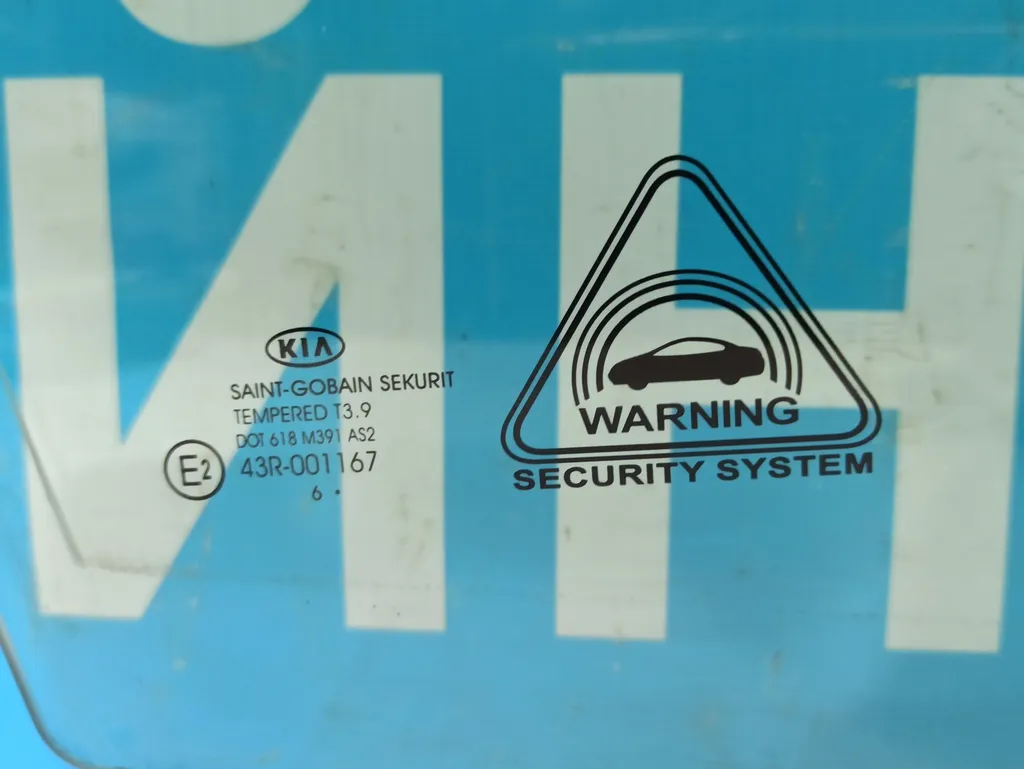 Стекло переднее правое Kia Ceed 2 JD 2015-2018