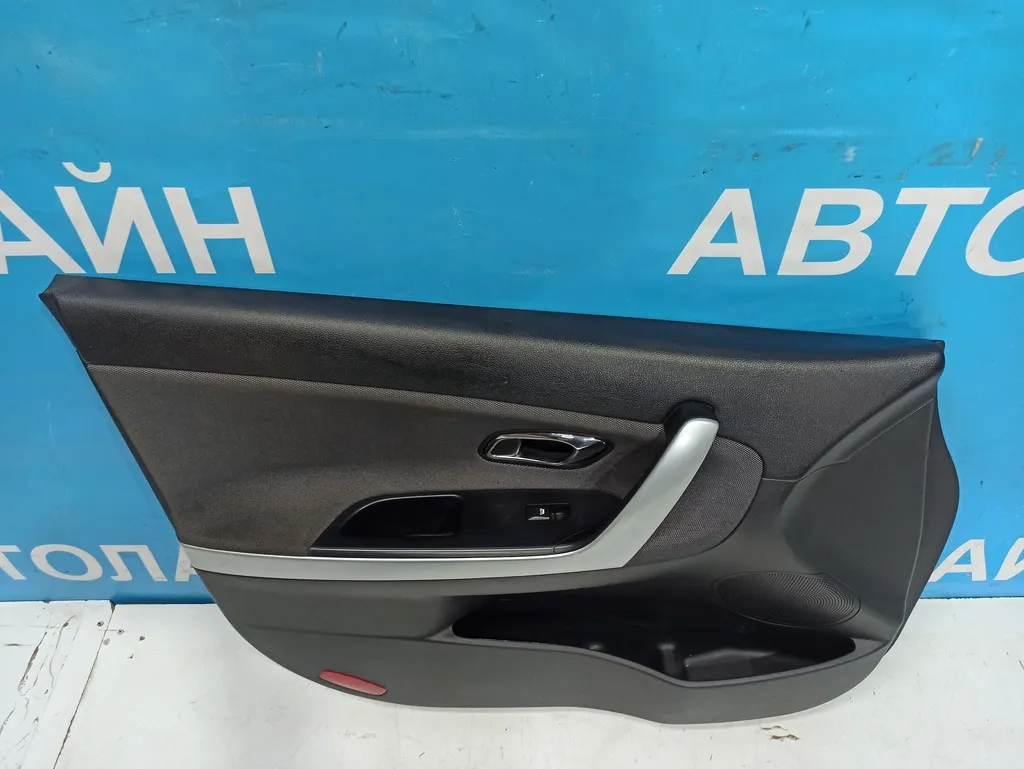 Обшивка двери передней левой Kia Ceed 2 JD 2012-2015