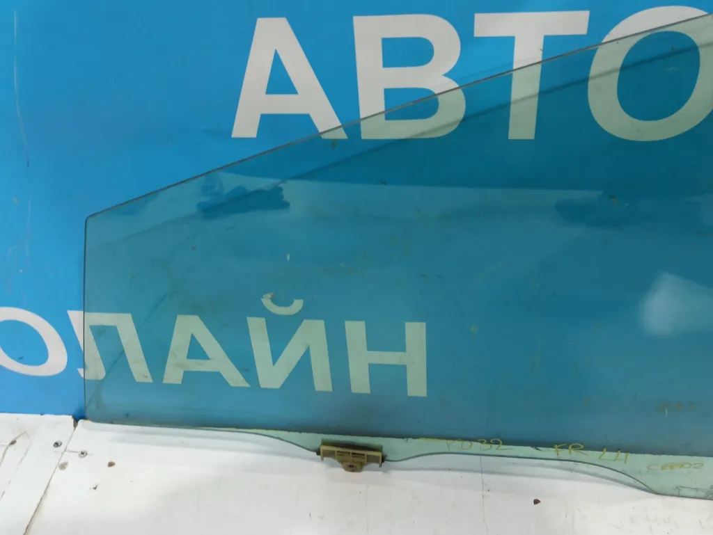 Стекло переднее левое Kia Ceed 2 JD 2012-2015