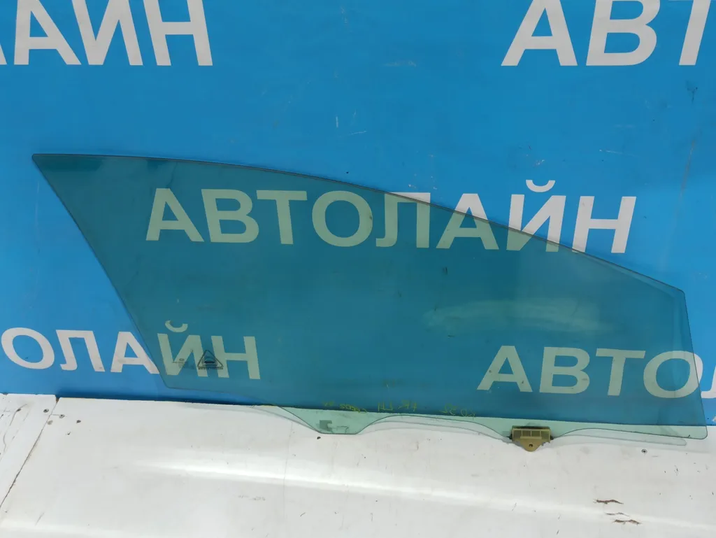 Стекло переднее левое Kia Ceed 2 JD 2012-2015