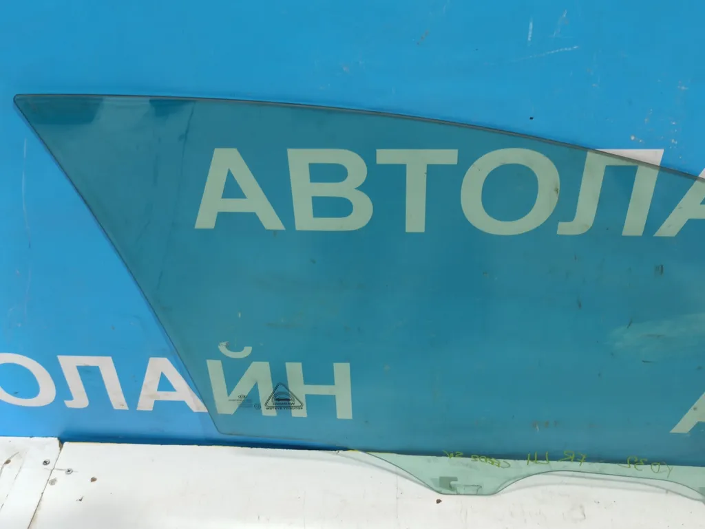 Стекло переднее левое Kia Ceed 2 JD 2012-2015