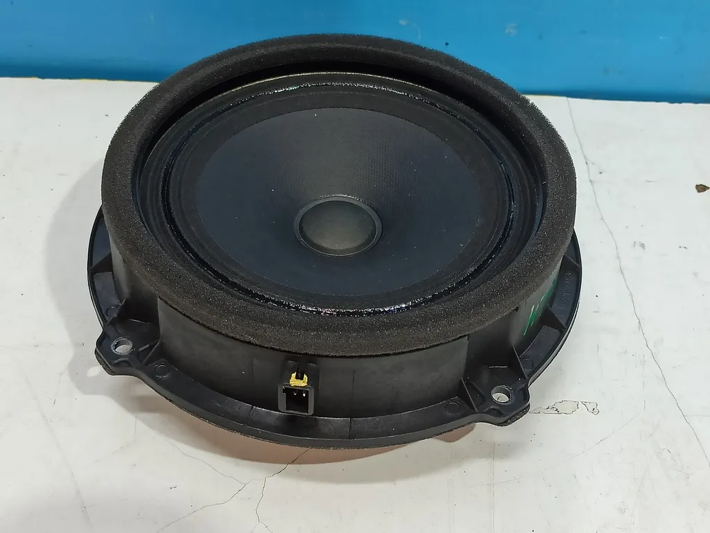 Динамик Kia Ceed 2 JD 2015-2018
