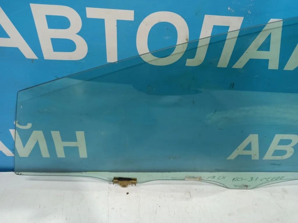 Стекло переднее левое Kia Ceed 2 JD 2015-2018