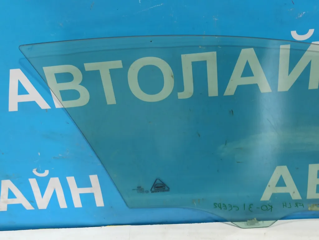 Стекло переднее левое Kia Ceed 2 JD 2015-2018