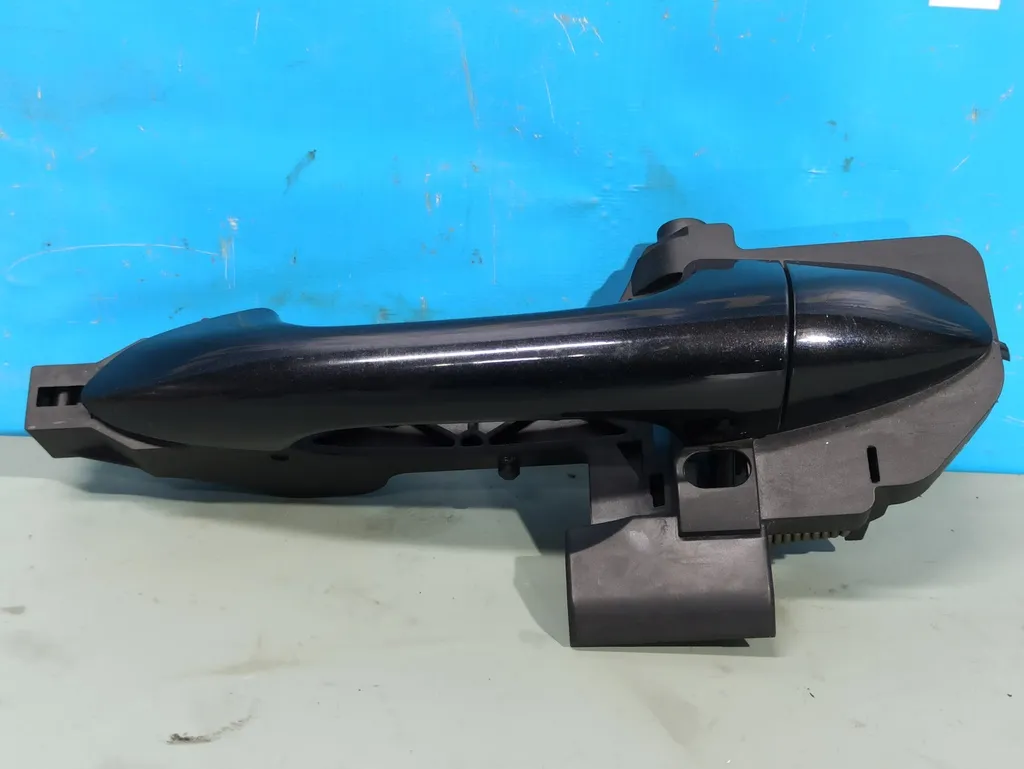 Ручка двери левая Kia Ceed 2 JD 2015-2018