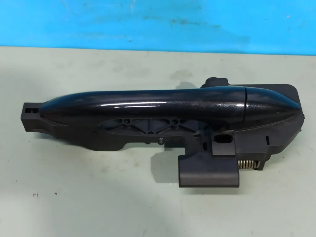 Ручка двери левая Kia Ceed 2 JD 2015-2018