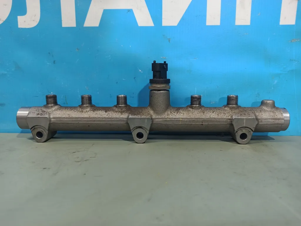 Топливная рампа Hyundai Grand Starex 2007-2015