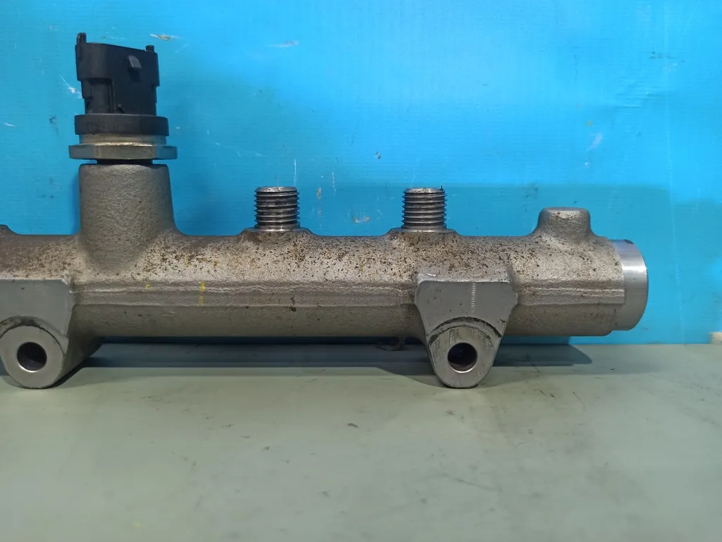 Топливная рампа Hyundai Grand Starex 2007-2015