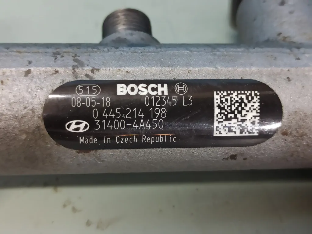 Топливная рампа Hyundai Grand Starex 2007-2015