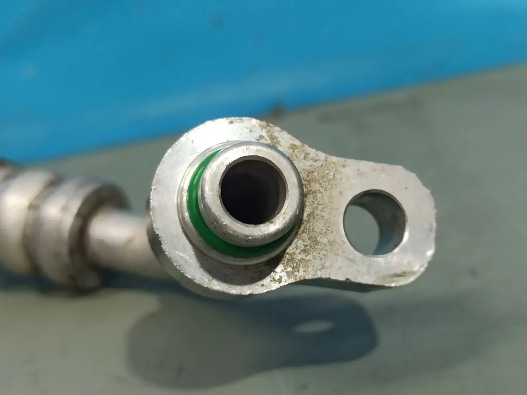 Трубка кондиционера Hyundai Grand Starex 2007-2015