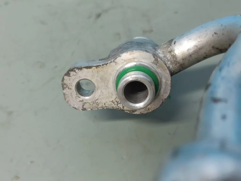 Трубка кондиционера Hyundai Grand Starex 2007-2015