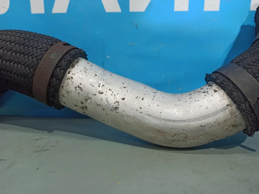 Патрубок интеркулера Hyundai Grand Starex 2007-2015