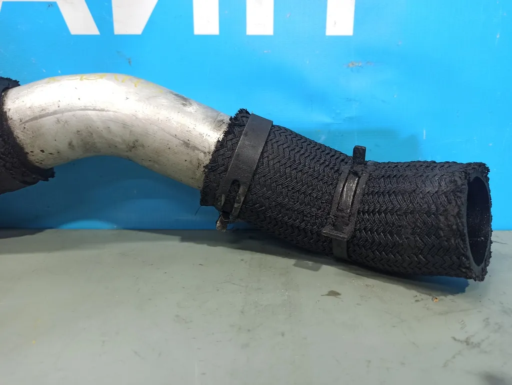 Патрубок интеркулера Hyundai Grand Starex 2007-2015