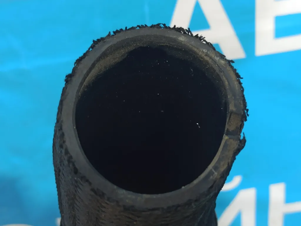 Патрубок интеркулера Hyundai Grand Starex 2007-2015