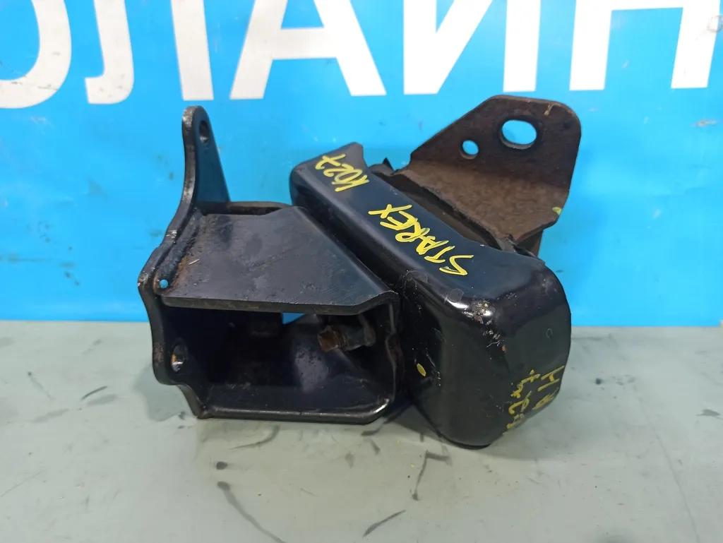 Опора двигателя правая Hyundai Grand Starex 2007-2015