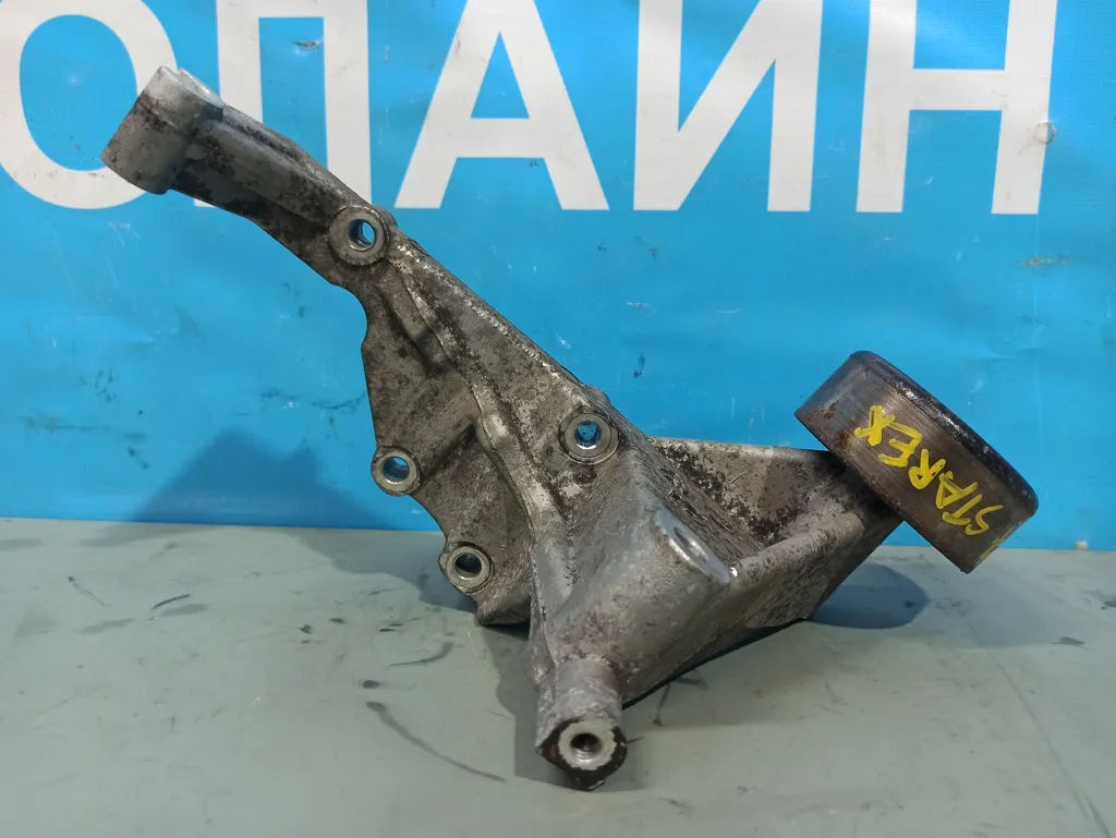 Кронштейн генератора Hyundai Grand Starex 2007-2015