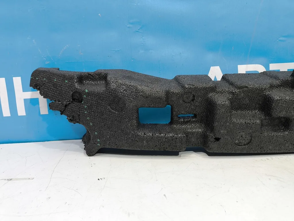 Абсорбер переднего бампера Kia Ceed 2 JD 2015-2018