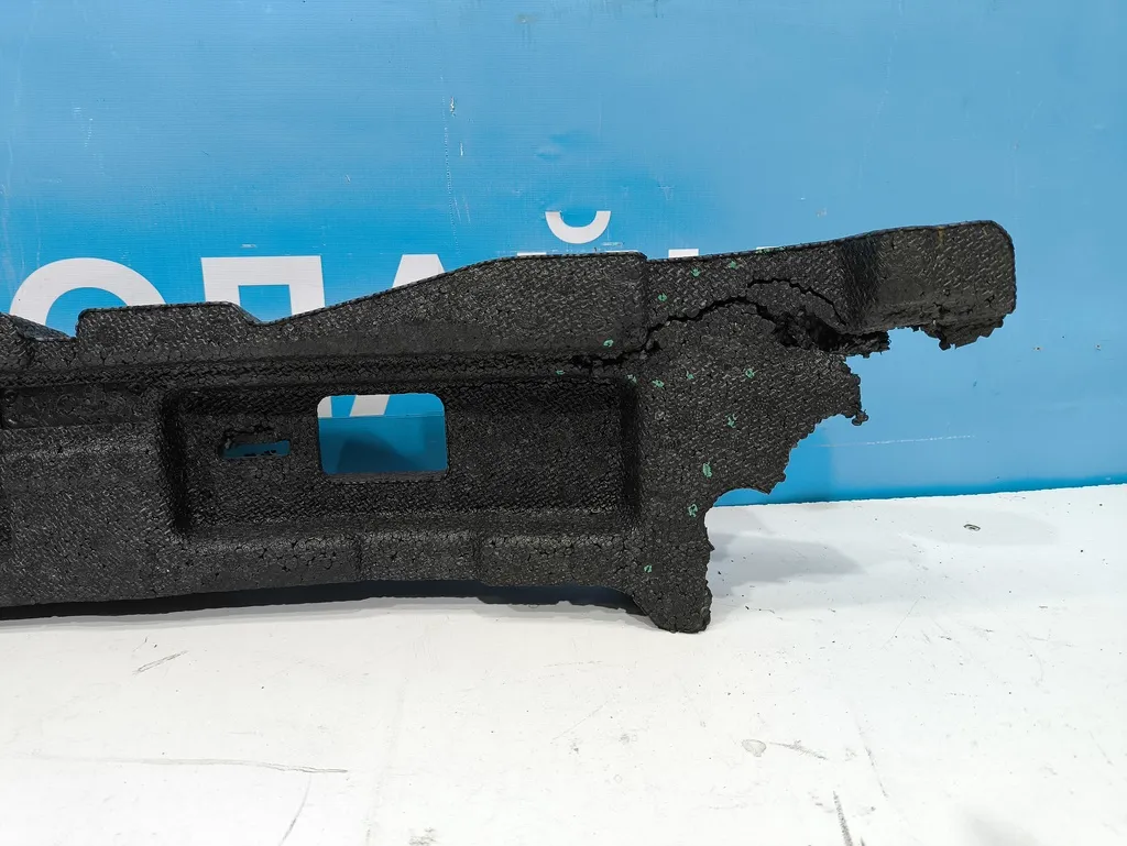 Абсорбер переднего бампера Kia Ceed 2 JD 2015-2018