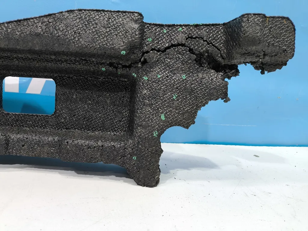 Абсорбер переднего бампера Kia Ceed 2 JD 2015-2018