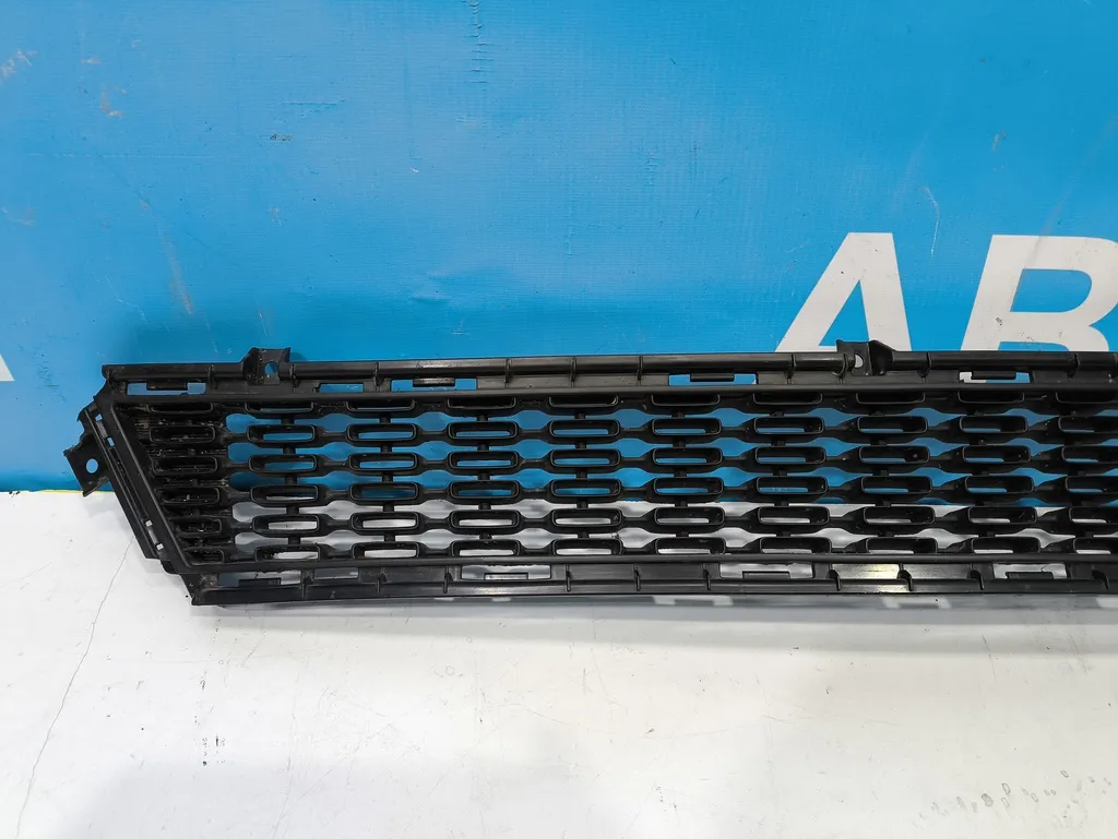 Решетка бампера Kia Ceed 2 JD 2015-2018