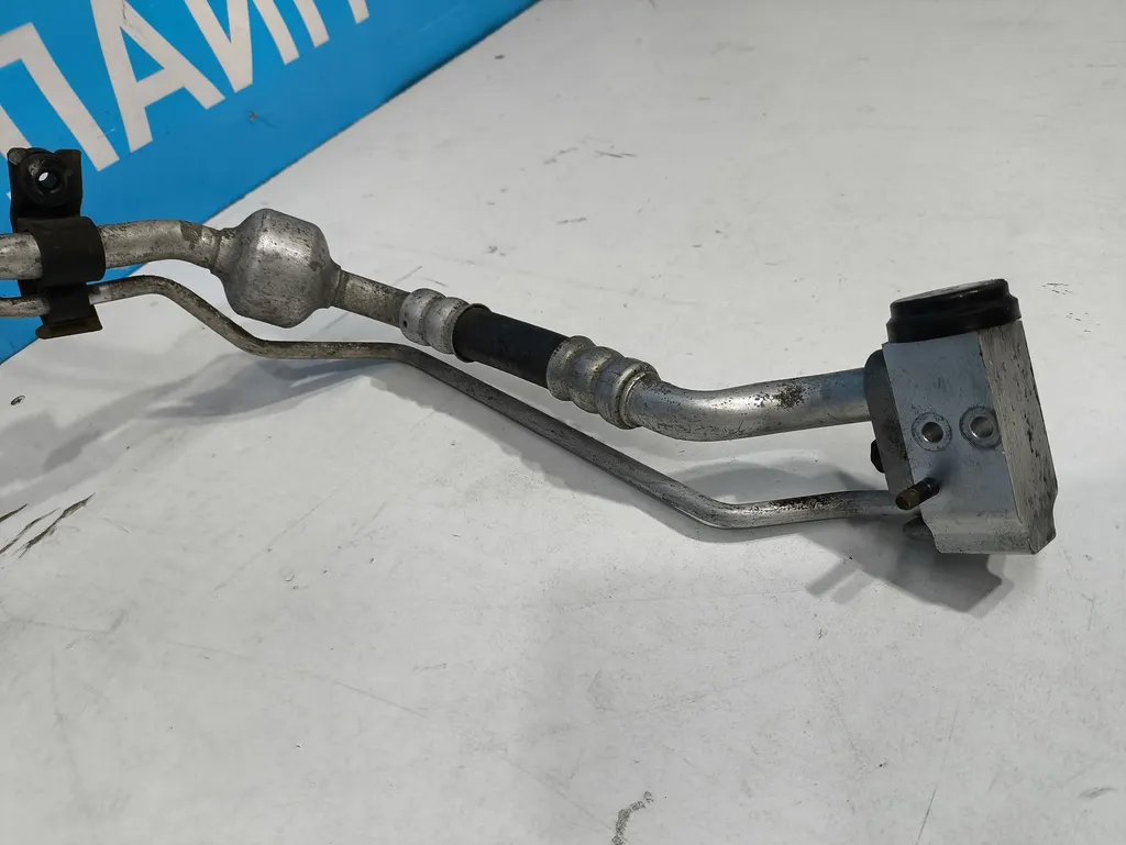 Трубка кондиционера Kia Ceed 1 2010-2012