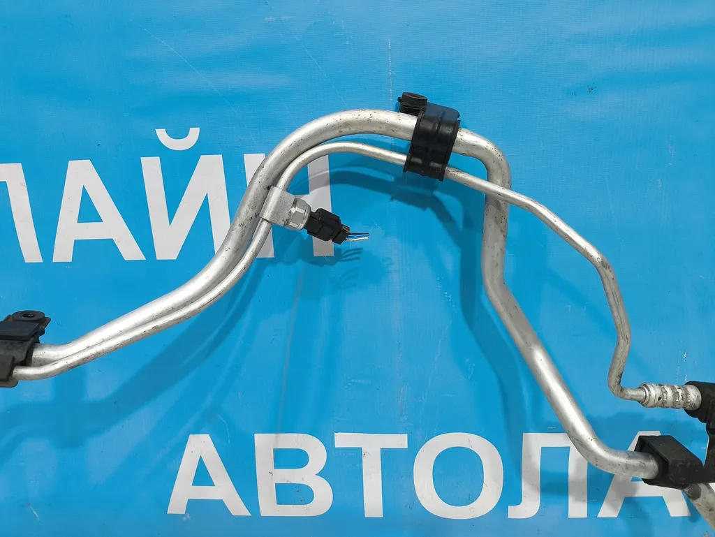 Трубка кондиционера Kia Ceed 1 2010-2012