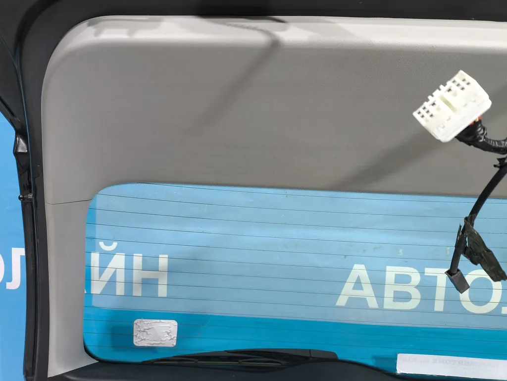 Обшивка крышки багажника Kia Ceed 1 2010-2012