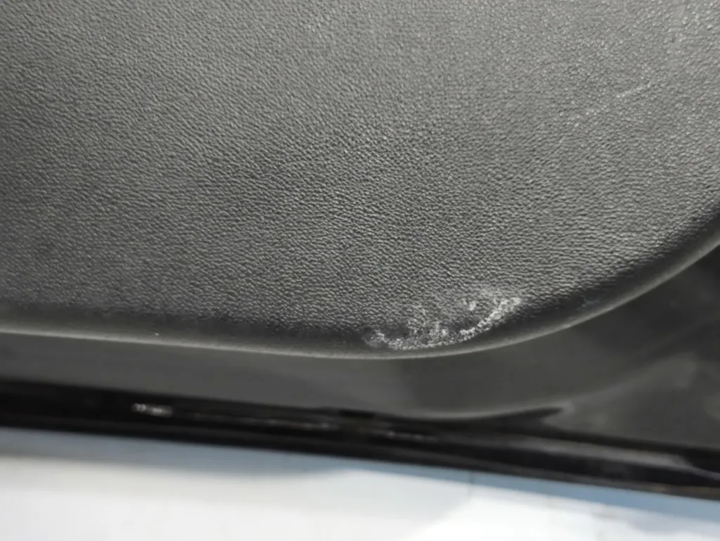 Обшивка крышки багажника Kia Ceed 1 2010-2012