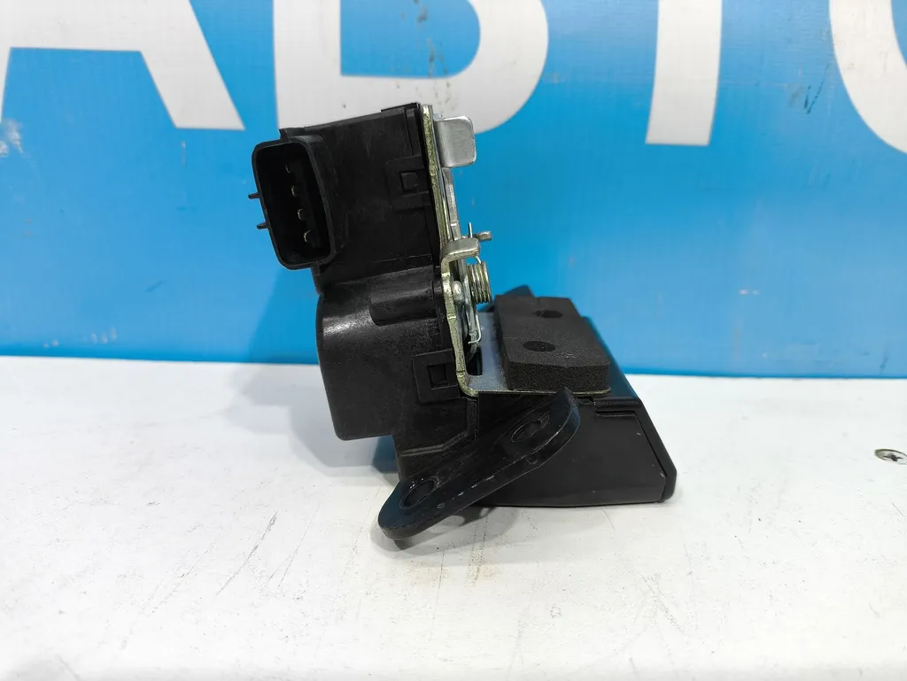 Замок багажника Kia SOUL 2 2013-2016