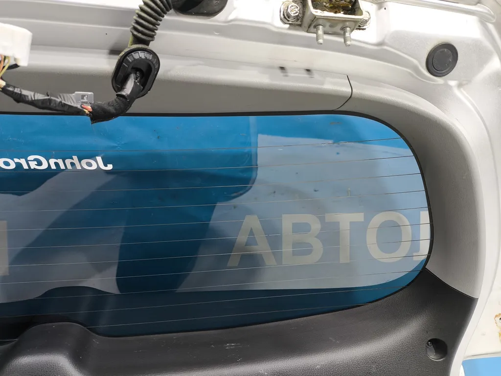 Обшивка крышки багажника Kia Sorento 2 XM FL 2012-2020