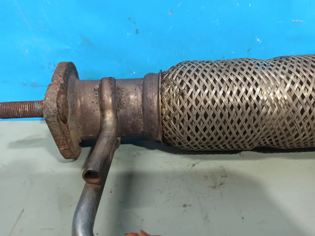 Приемная труба глушителя Kia Sportage 3 2010-2014