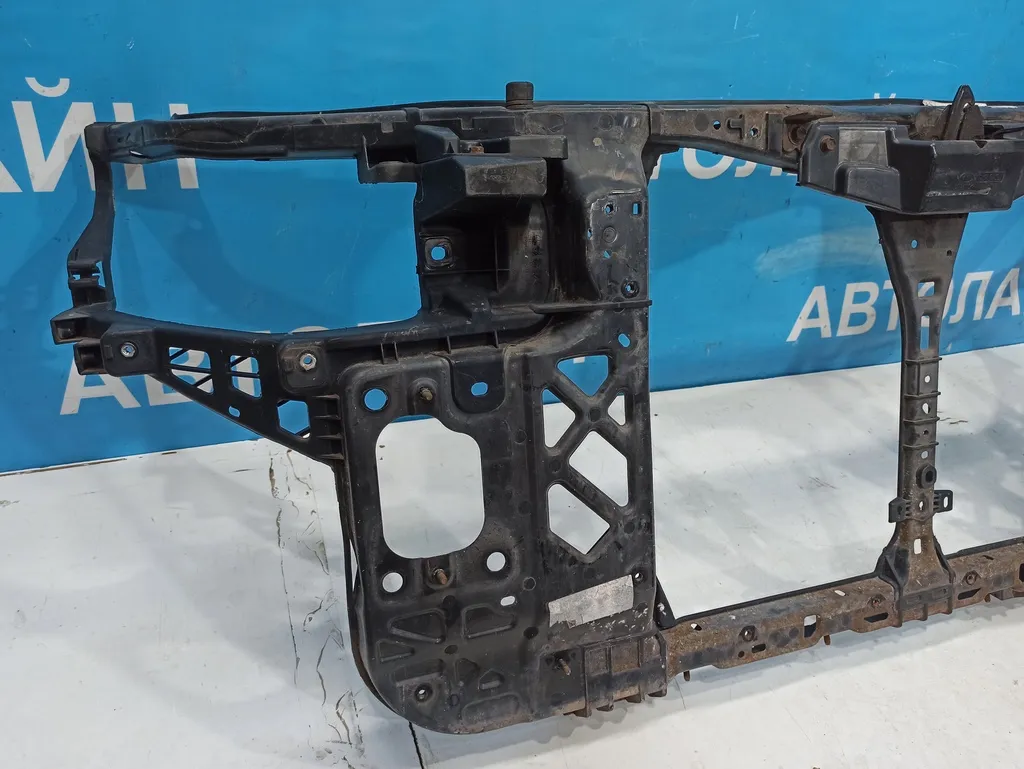 Панель передняя Kia Ceed 1 2010-2012