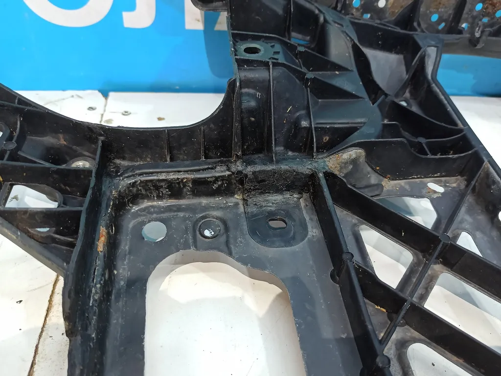 Панель передняя Kia Ceed 1 2010-2012