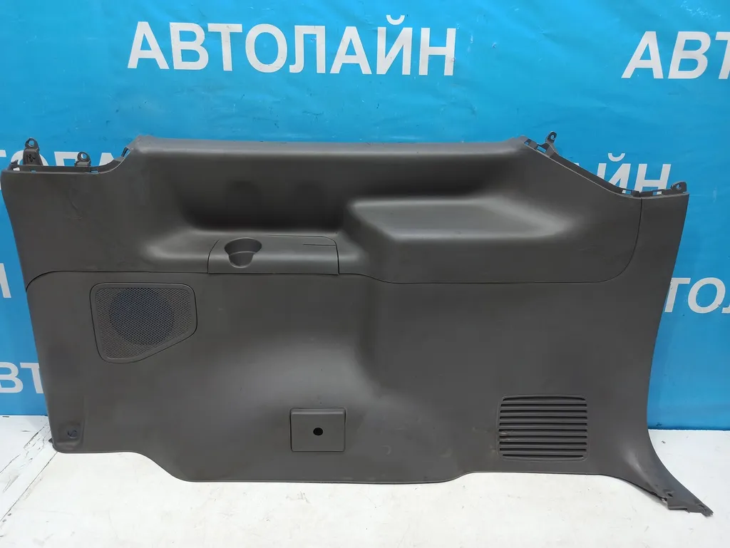 Обшивка багажника Hyundai Grand Starex 2007-2015