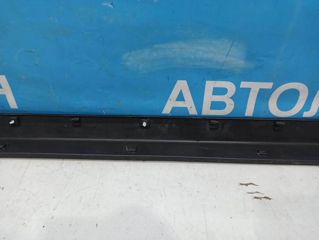 Накладка порога правого Hyundai Santa Fe 3 DM 2015-2018 Рестайлинг