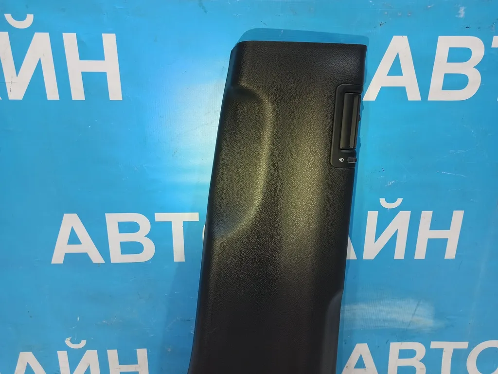 Обшивка средней стойки правой Hyundai Santa Fe 3 DM 2015-2018 Рестайли