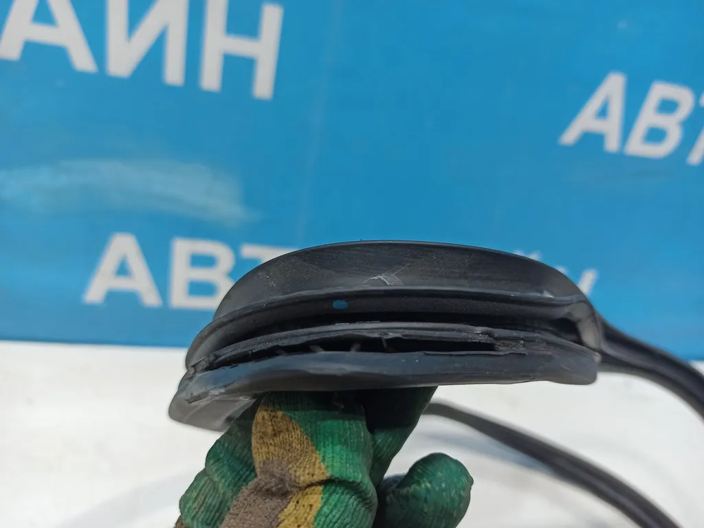 Уплотнитель дверного проема Hyundai Santa Fe 3 DM 2015-2018 Рестайлинг