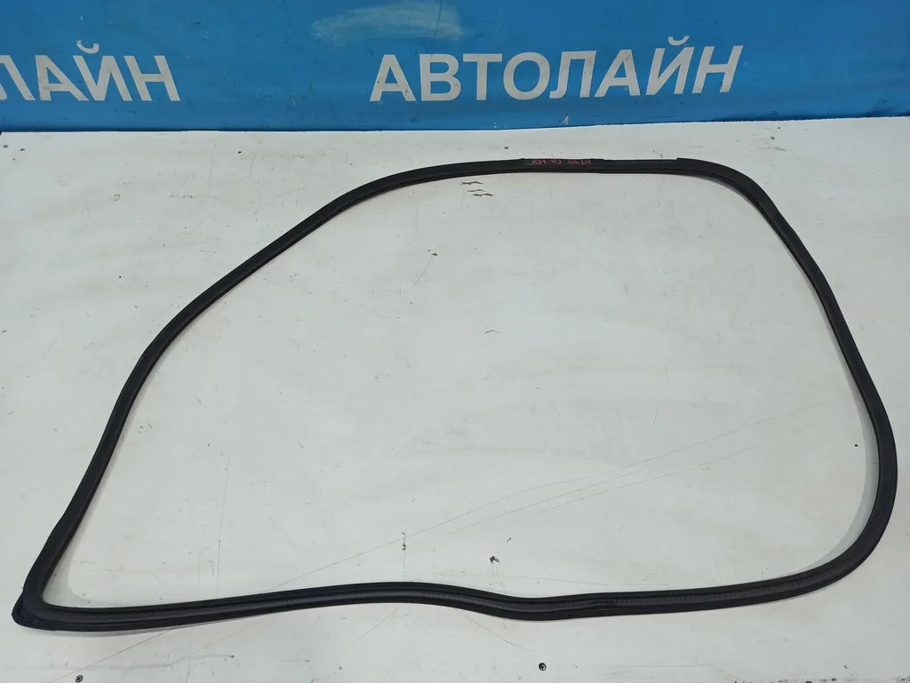 Уплотнитель дверного проема Hyundai Santa Fe 3 DM 2015-2018 Рестайлинг