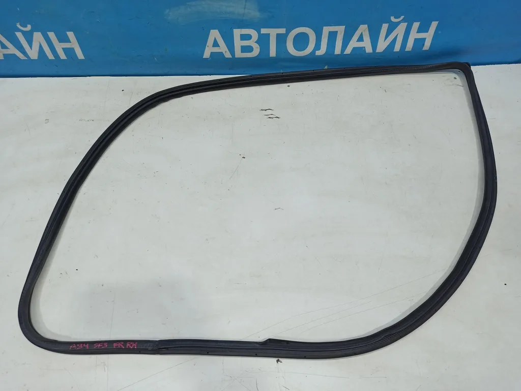 Уплотнитель дверного проема Hyundai Santa Fe 3 DM 2015-2018 Рестайлинг