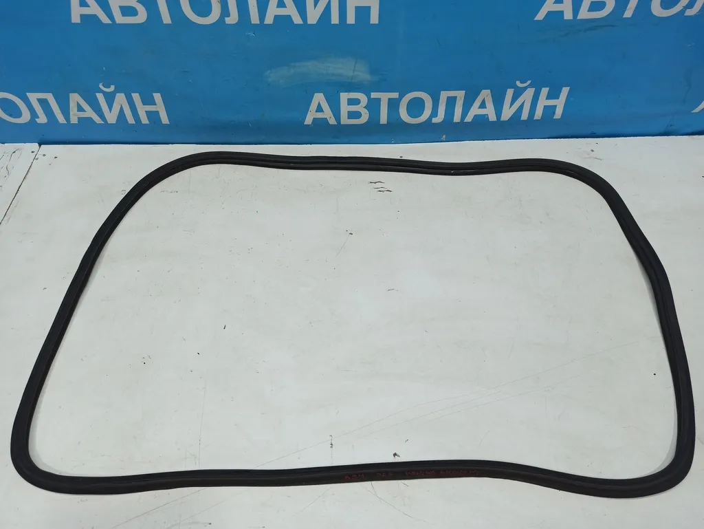 Уплотнитель крышки багажника Hyundai Santa Fe 3 DM 2015-2018 Рестайлин