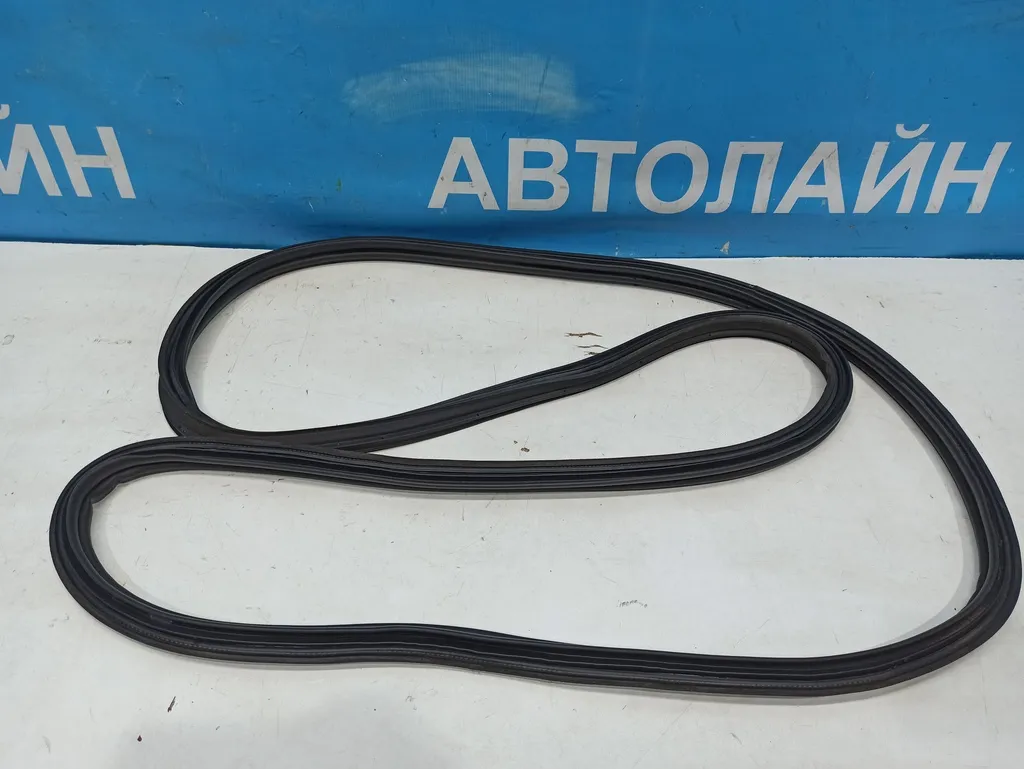 Уплотнитель крышки багажника Hyundai Santa Fe 3 DM 2015-2018 Рестайлин