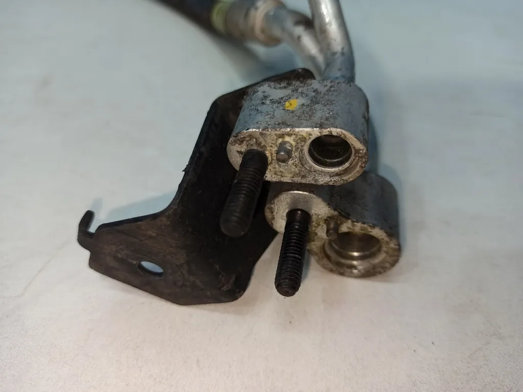 Трубка кондиционера Hyundai Santa Fe 3 DM 2015-2018 Рестайлинг