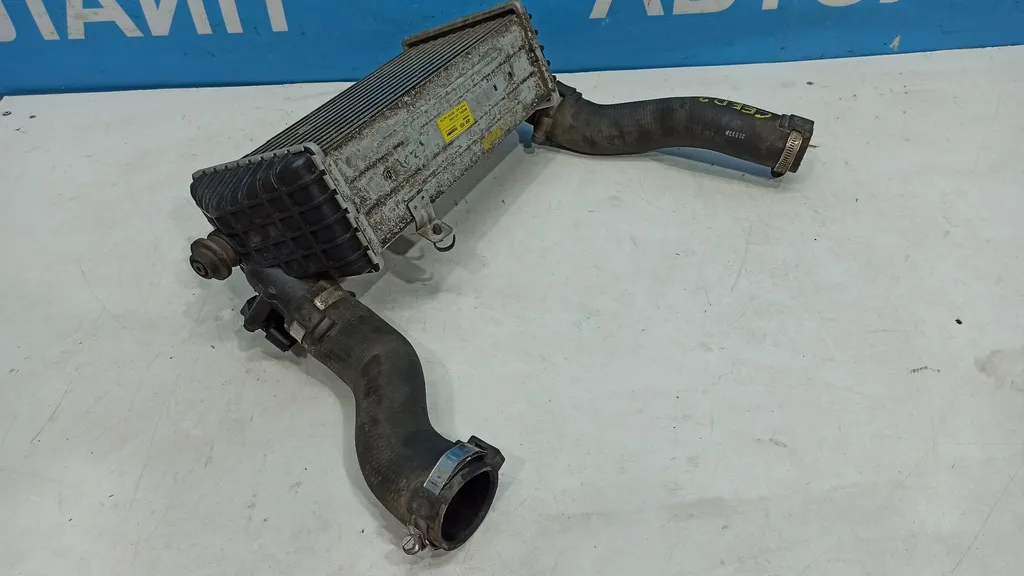 Интеркулер Kia Ceed 2 JD 2012-2015