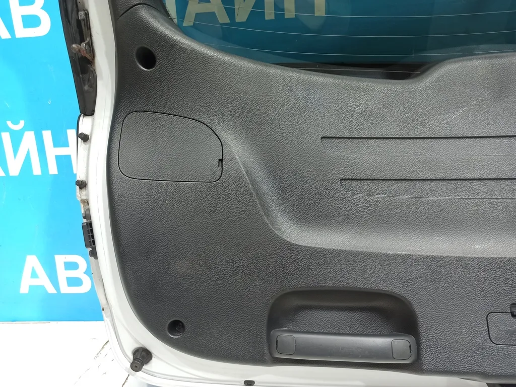 Обшивка двери багажника Hyundai Santa Fe 3 DM 2015-2018 Рестайлинг