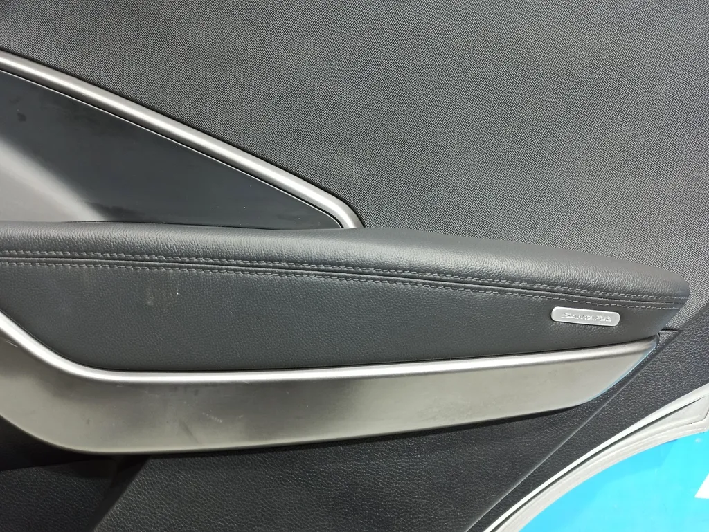 Обшивка двери задней правой Hyundai Santa Fe 3 DM 2015-2018 Рестайлинг