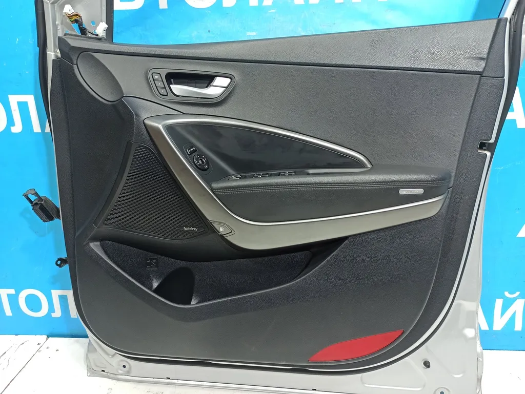 Обшивка двери передней правой Hyundai Santa Fe 3 DM 2015-2018 Рестайли