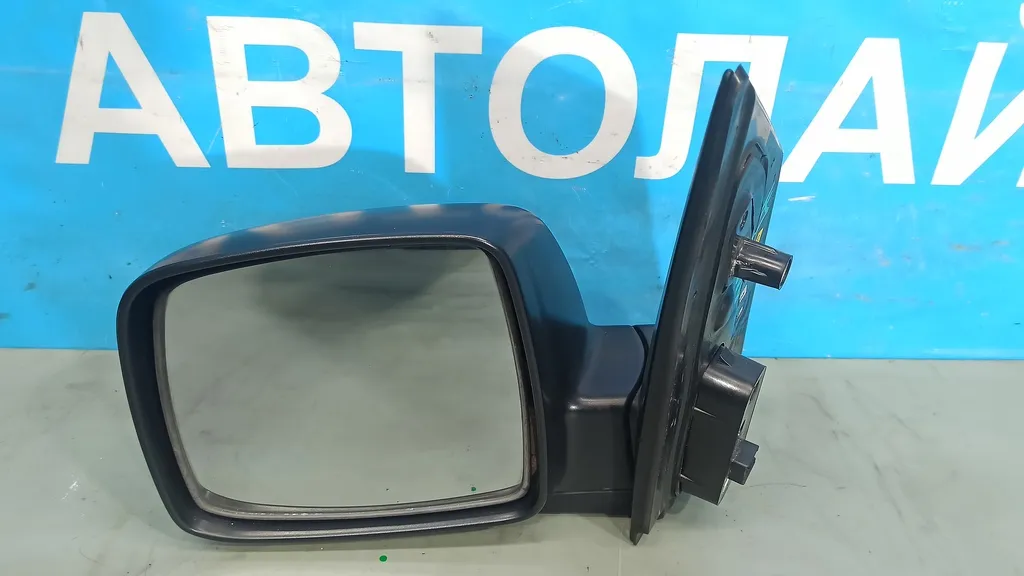 Зеркало левое Hyundai Grand Starex 2007-2015